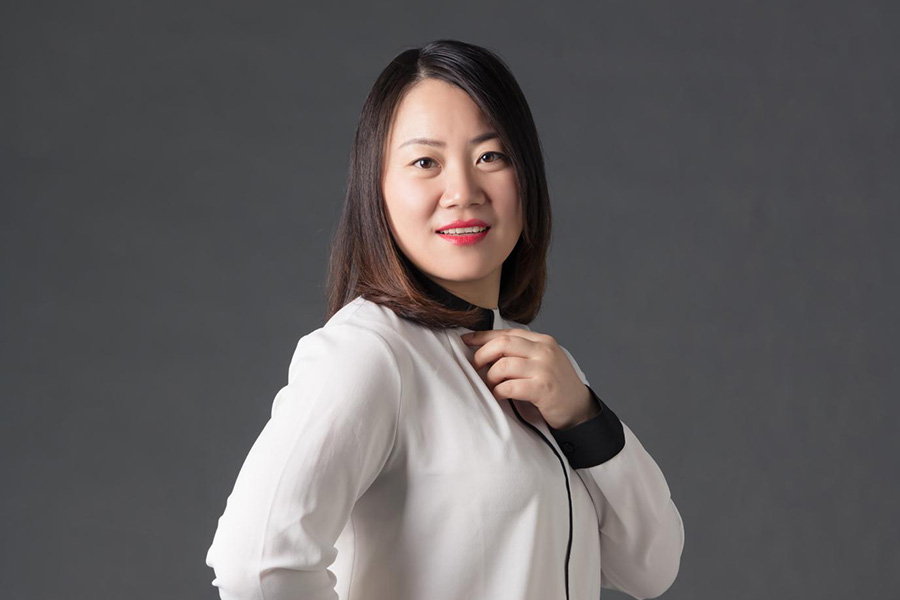 侯芳芳(設計師)